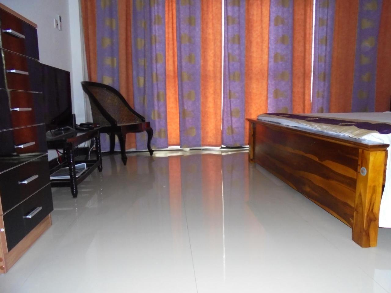 Jmf Hotel Негомбо Экстерьер фото