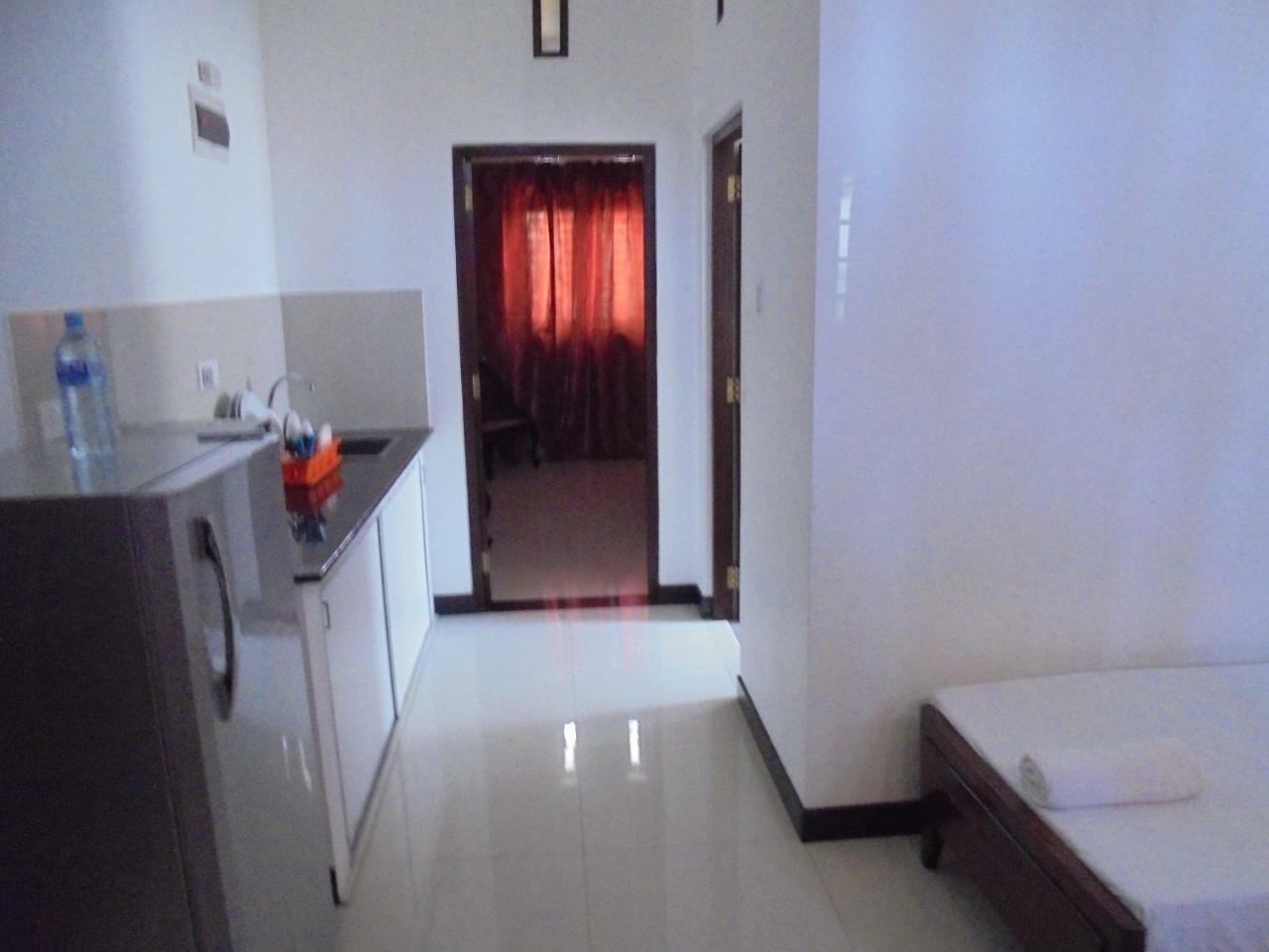 Jmf Hotel Негомбо Экстерьер фото